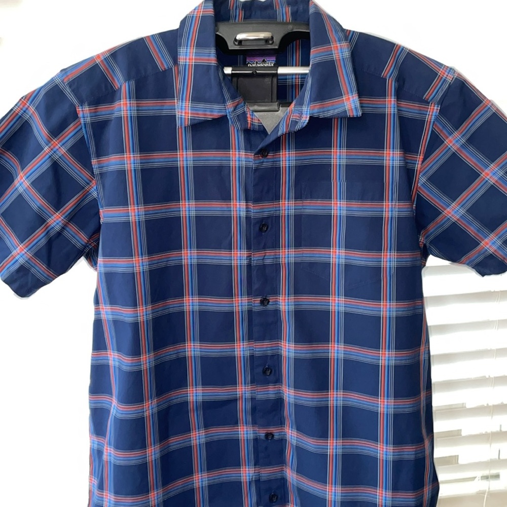 Patagonia Shirt size Large Fitted